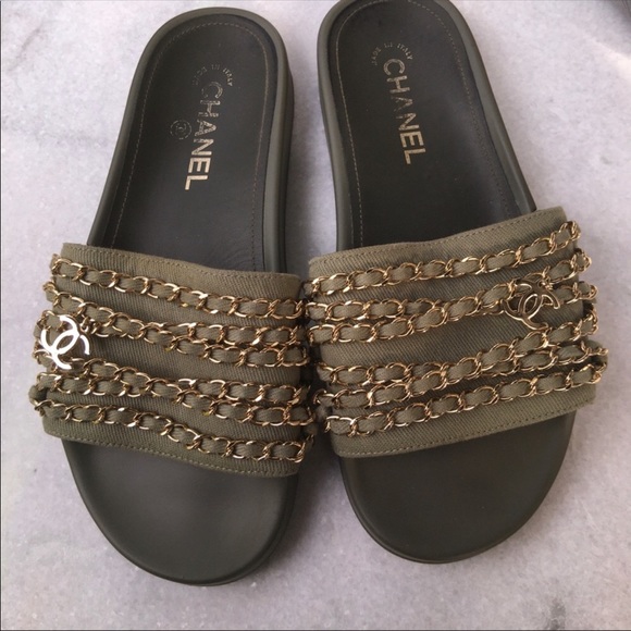 CHANEL Shoes - CHANEL tropiconic chain slides